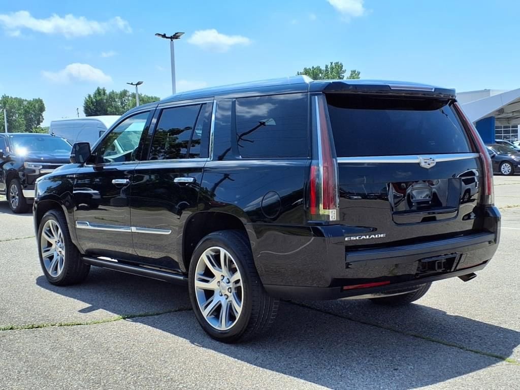 Thumbnail: 2016 Cadillac Escalade - 7
