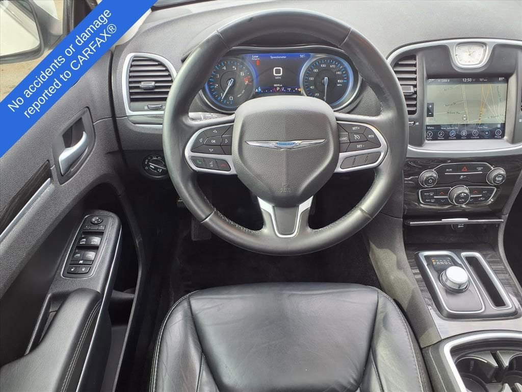 Thumbnail: 2017 Chrysler 300 - 12