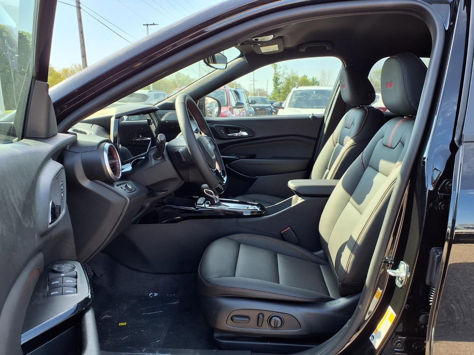 Thumbnail: 2026 Chevrolet Trax - 13