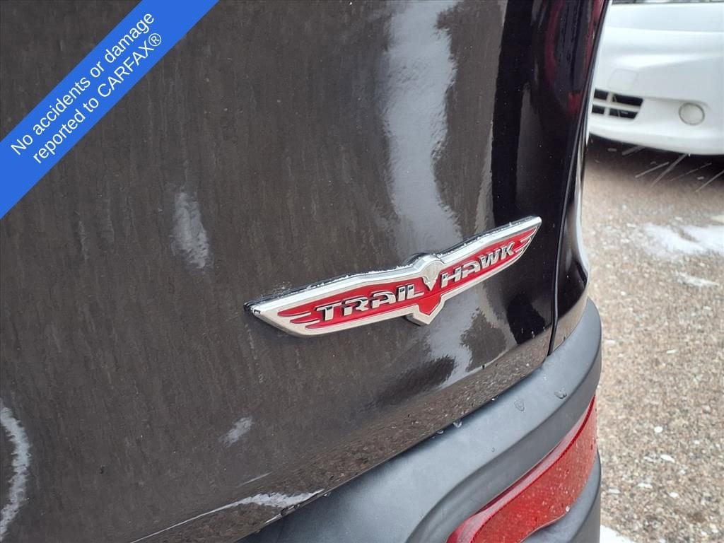 Thumbnail: 2015 Jeep Cherokee - 10