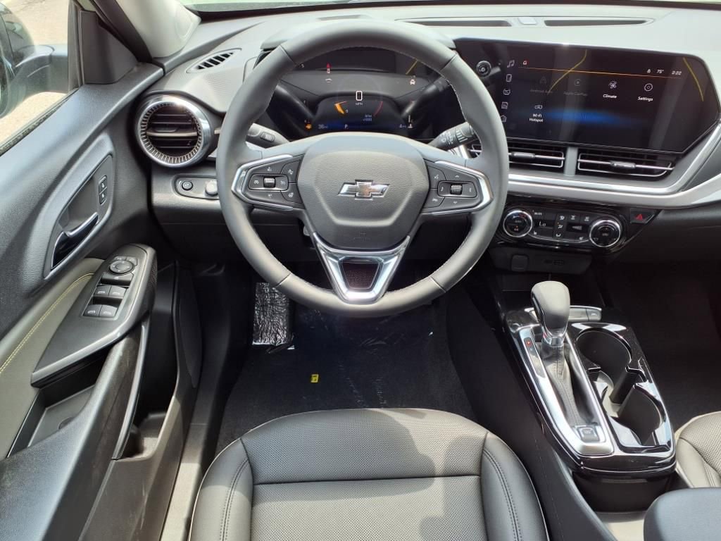 2025 Chevrolet Trax Activ 11