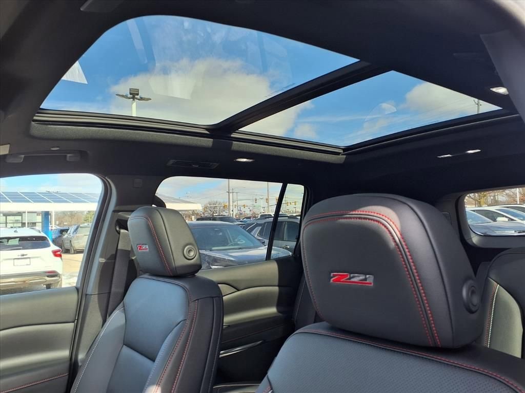 Thumbnail: 2026 Chevrolet Traverse - 17