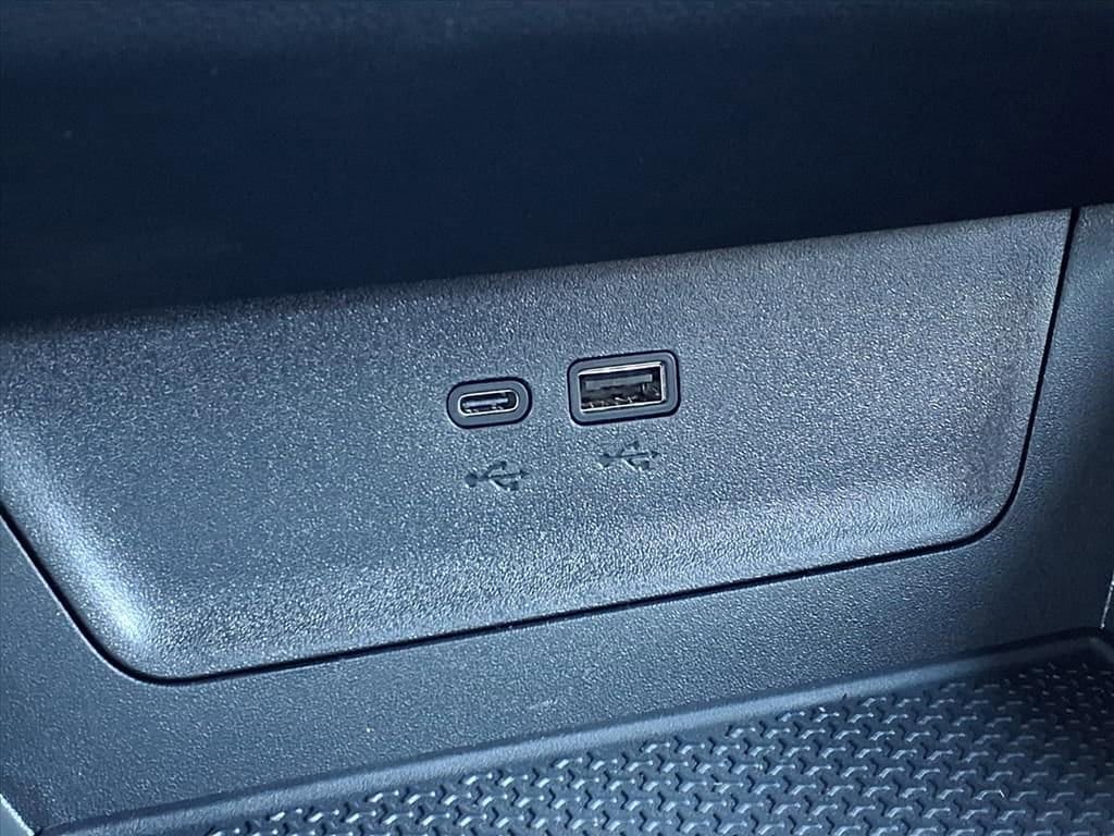 Thumbnail: 2026 Chevrolet Equinox - 18