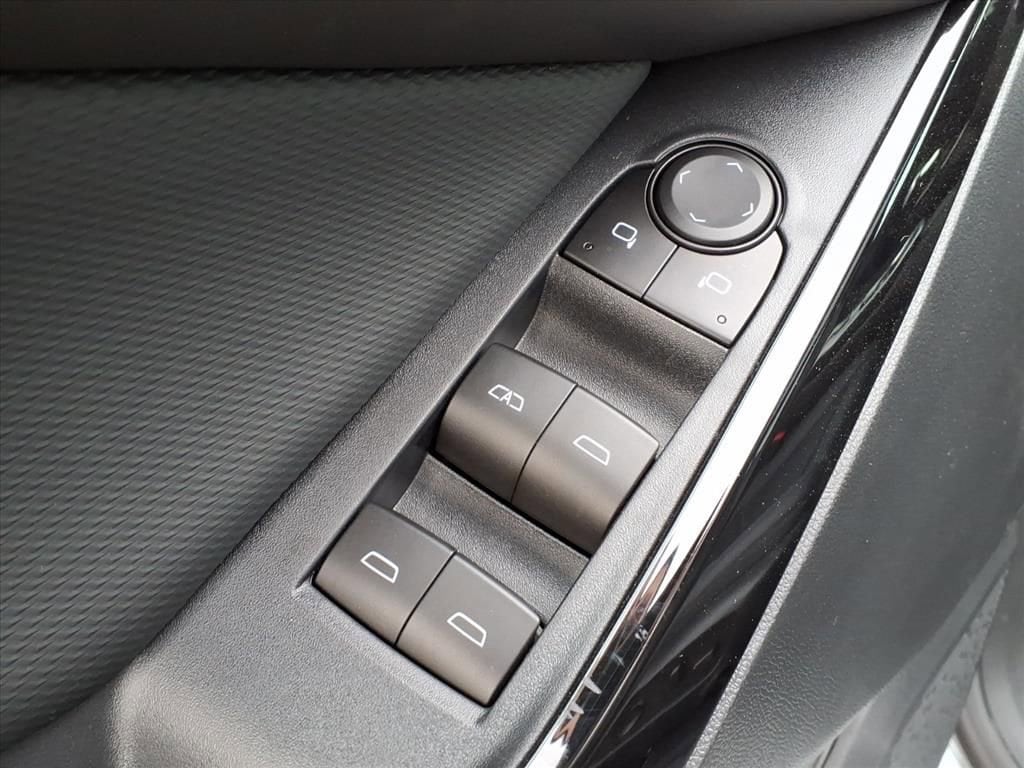 Thumbnail: 2026 Chevrolet Equinox - 13