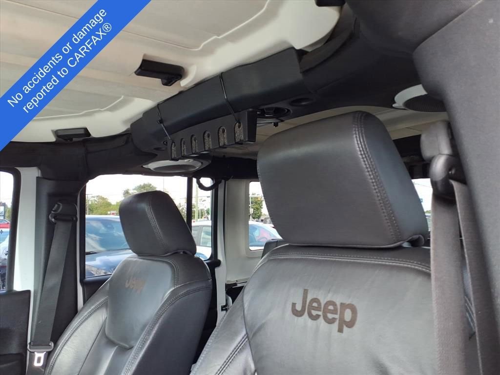 Thumbnail: 2014 Jeep Wrangler - 16
