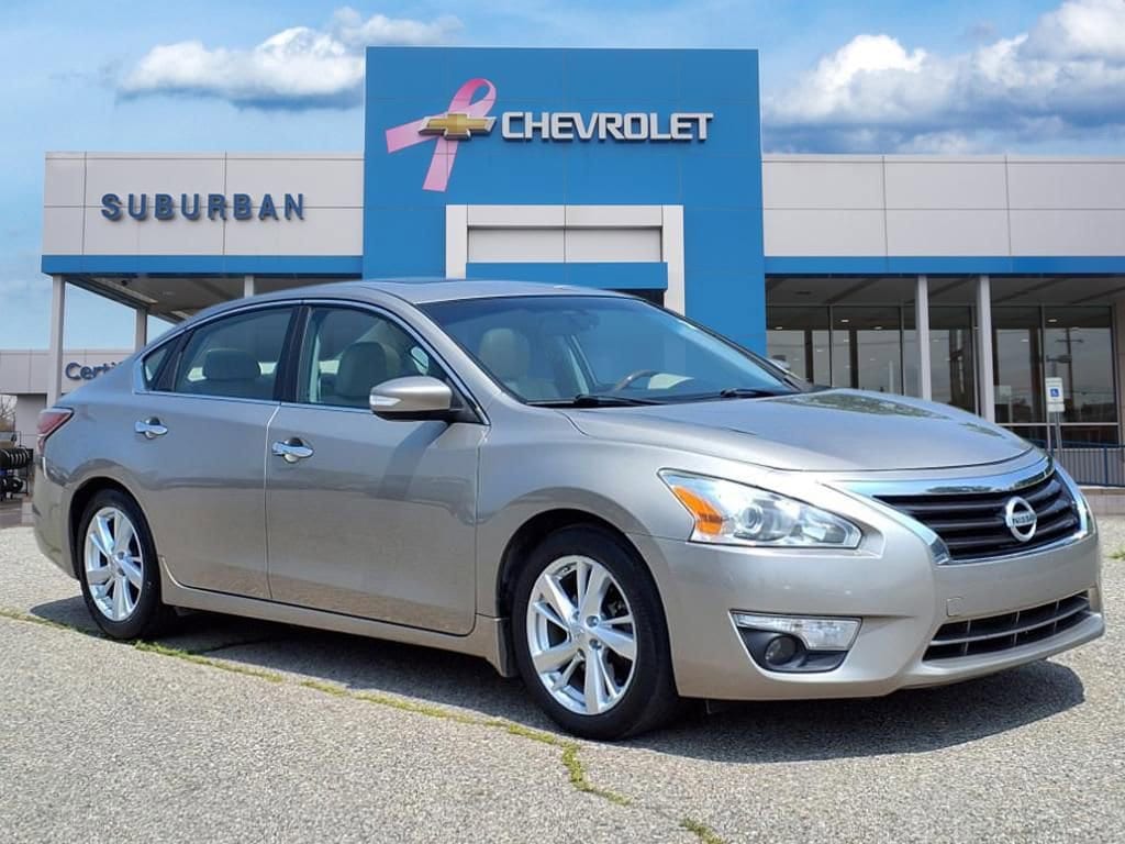 Thumbnail: 2015 Nissan Altima - 3
