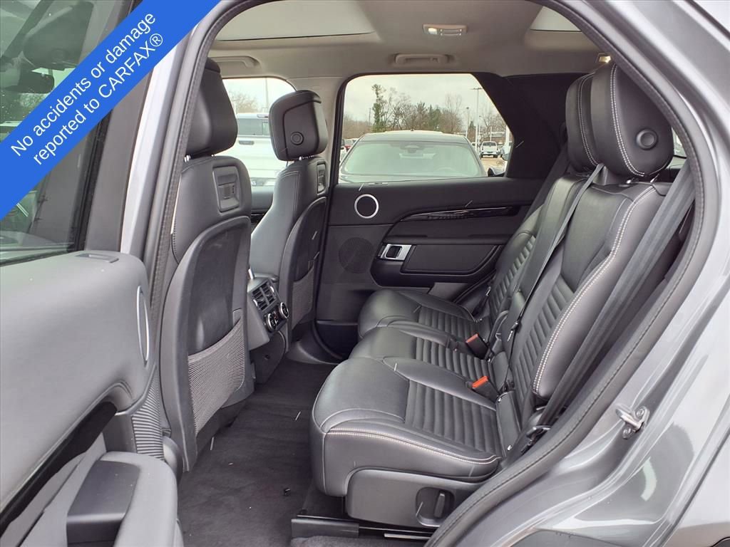 Thumbnail: 2024 Land Rover Discovery - 13