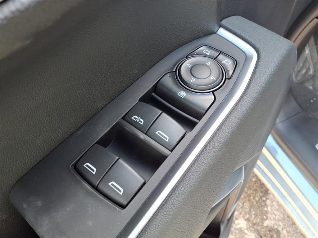 Thumbnail: 2026 Chevrolet Silverado 1500 - 12