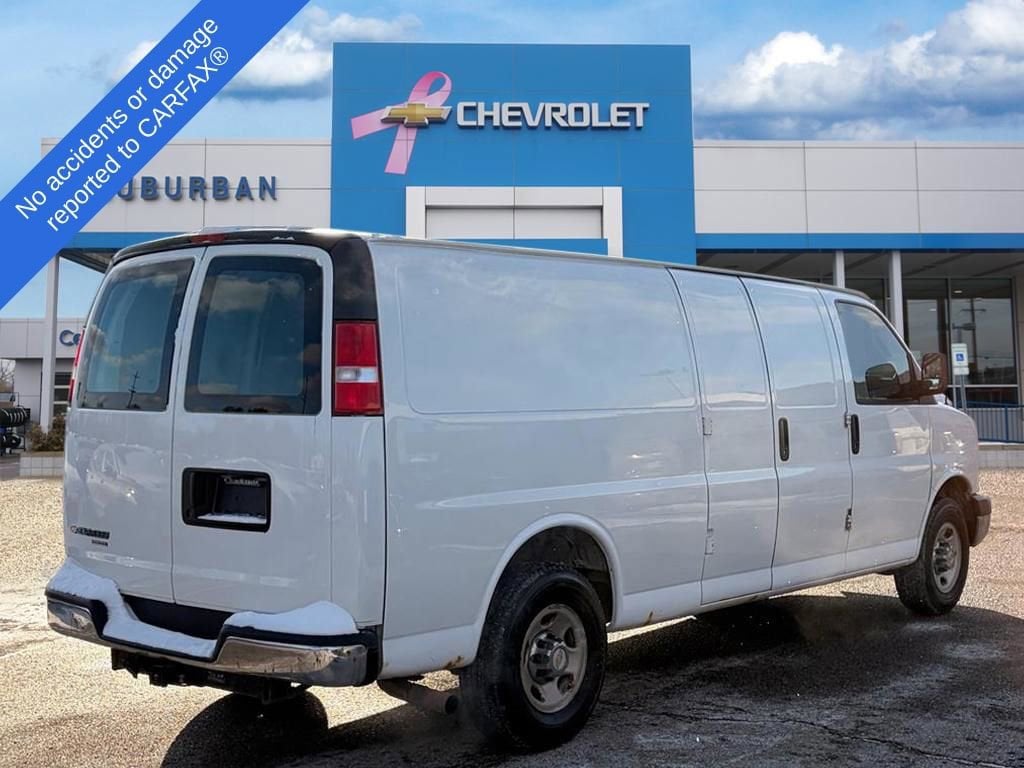 Thumbnail: 2016 Chevrolet Express - 5