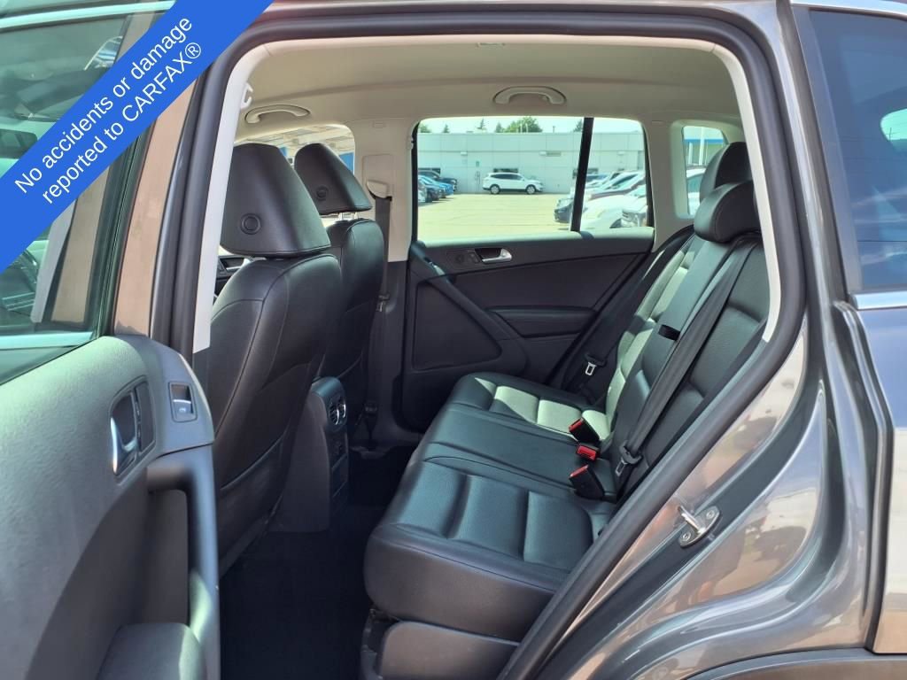 Thumbnail: 2014 Volkswagen Tiguan - 12
