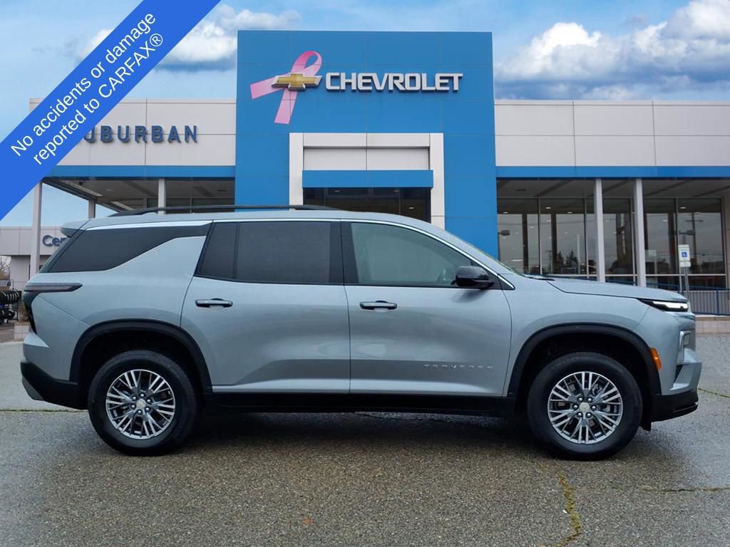2025 Chevrolet Traverse photo 4