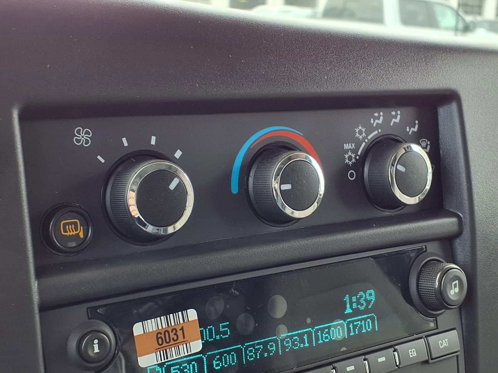 Thumbnail: 2026 Chevrolet Express - 21