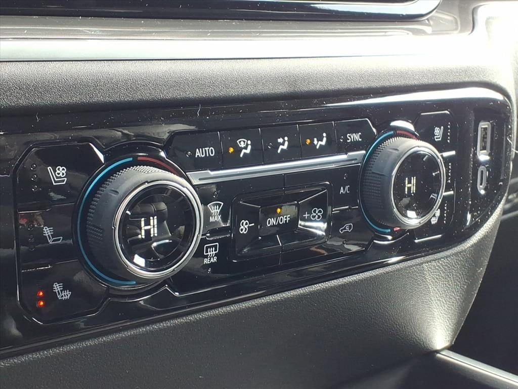 Thumbnail: 2026 Chevrolet Silverado 1500 - 19