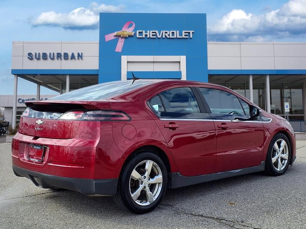 Thumbnail: 2014 Chevrolet Volt - 5