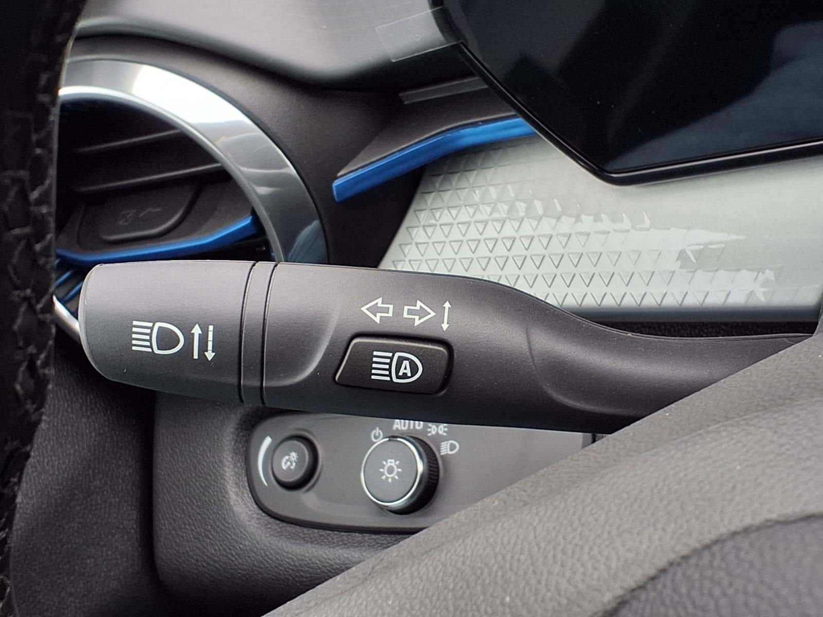 Thumbnail: 2026 Chevrolet Trax - 16