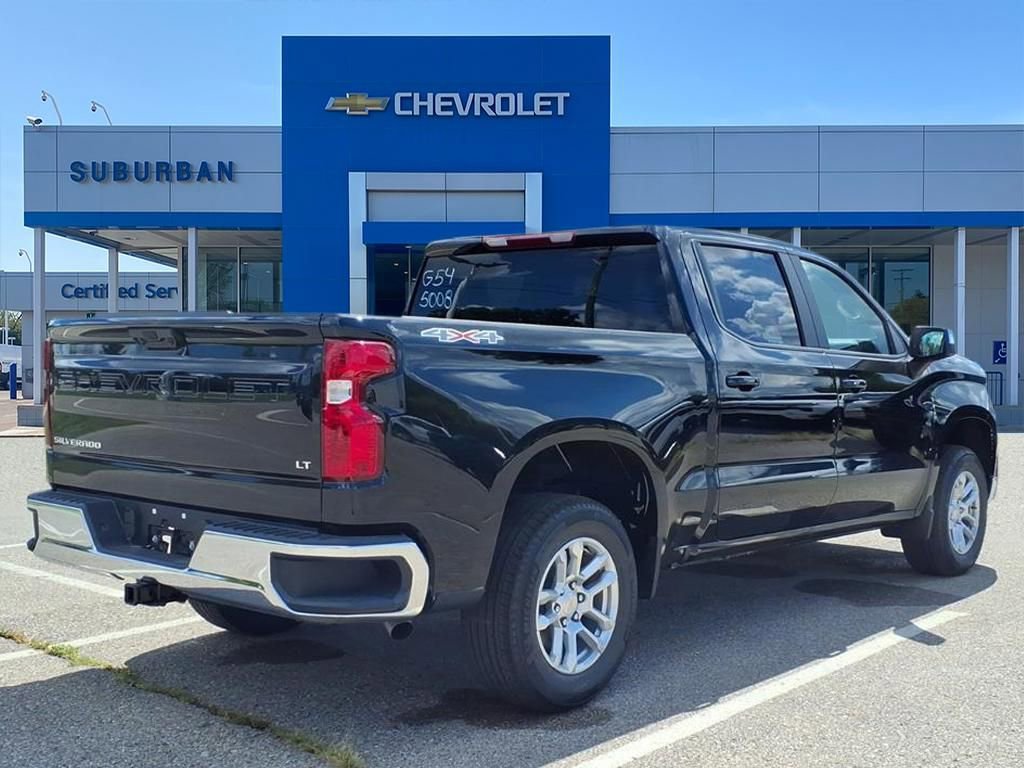 2026 Chevrolet Silverado 1500 LT photo 4