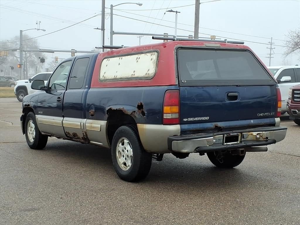 Thumbnail: 2001 Chevrolet Silverado 1500 - 7