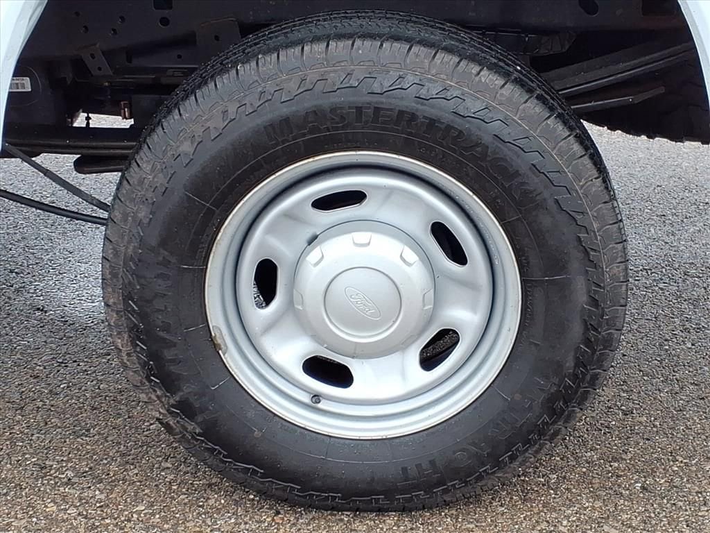 Thumbnail: 2020 Ford Econoline - 9