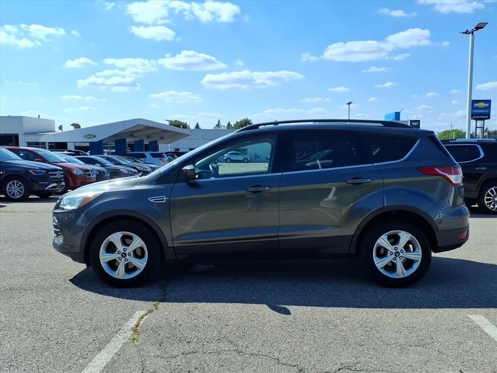 Thumbnail: 2016 Ford Escape - 8