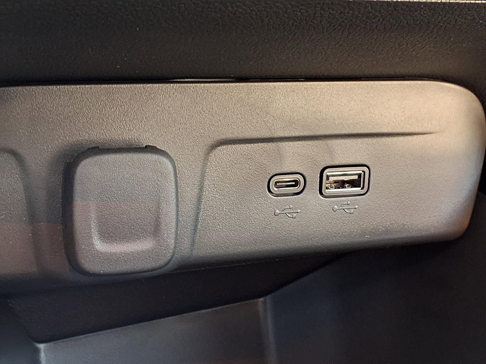 Thumbnail: 2026 Chevrolet Trax - 17