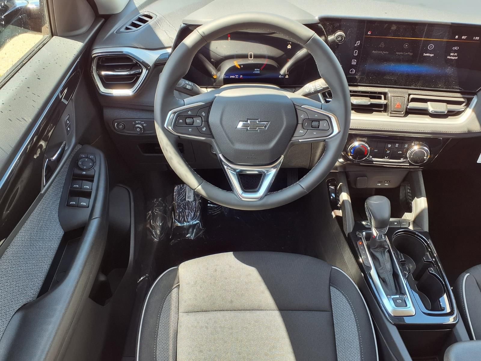 Thumbnail: 2026 Chevrolet TrailBlazer - 10
