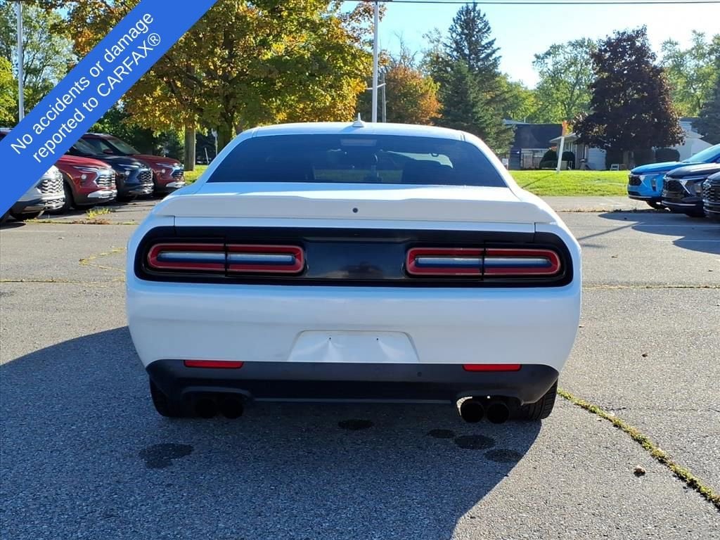 Thumbnail: 2016 Dodge Challenger - 7