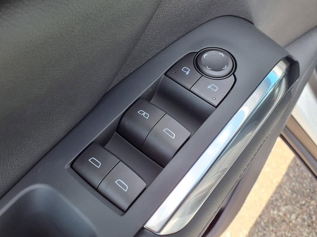 Thumbnail: 2026 Chevrolet Traverse - 13