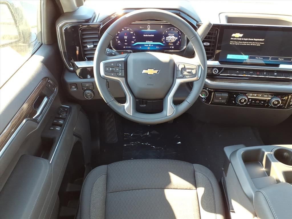 Thumbnail: 2026 Chevrolet Silverado 1500 - 11