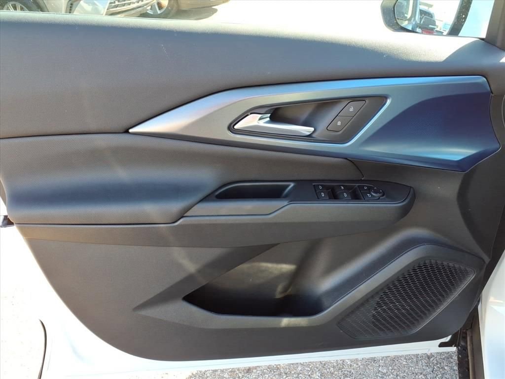 Thumbnail: 2026 Chevrolet Equinox - 12