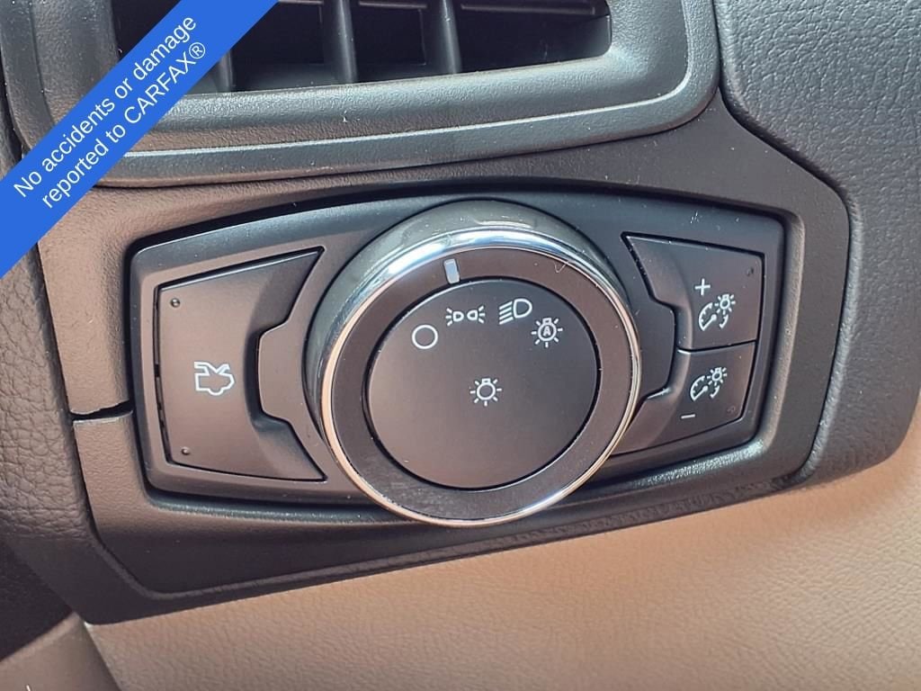 Thumbnail: 2014 Ford Focus - 30
