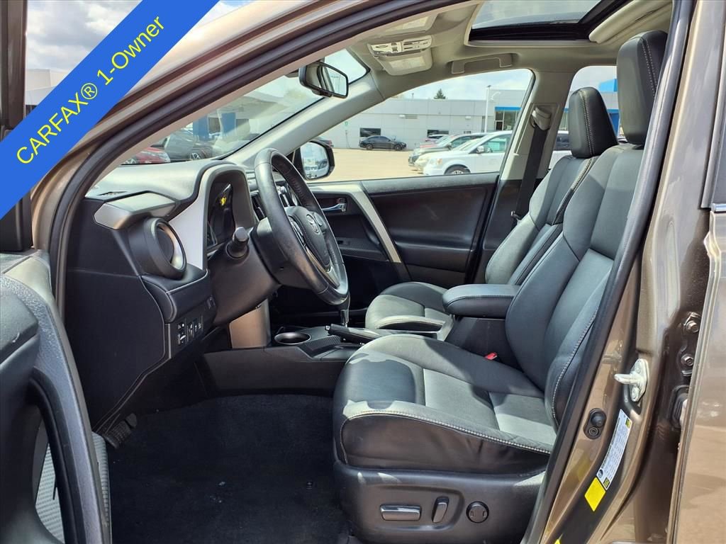 Thumbnail: 2014 Toyota RAV4 - 19