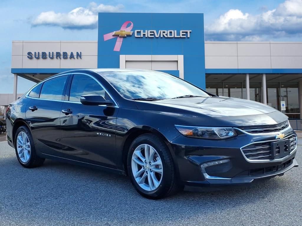 Thumbnail: 2017 Chevrolet Malibu - 3