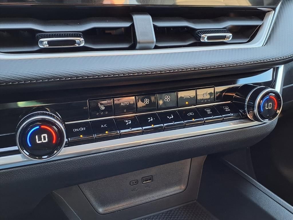 Thumbnail: 2026 Chevrolet Equinox - 19