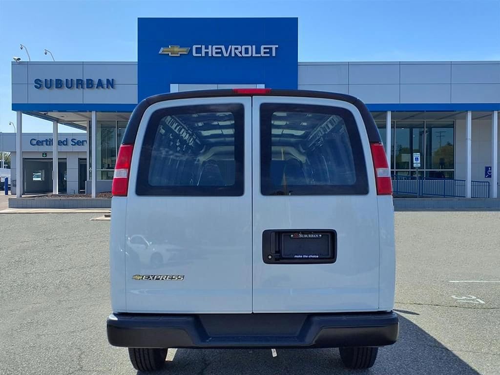 Thumbnail: 2026 Chevrolet Express - 5