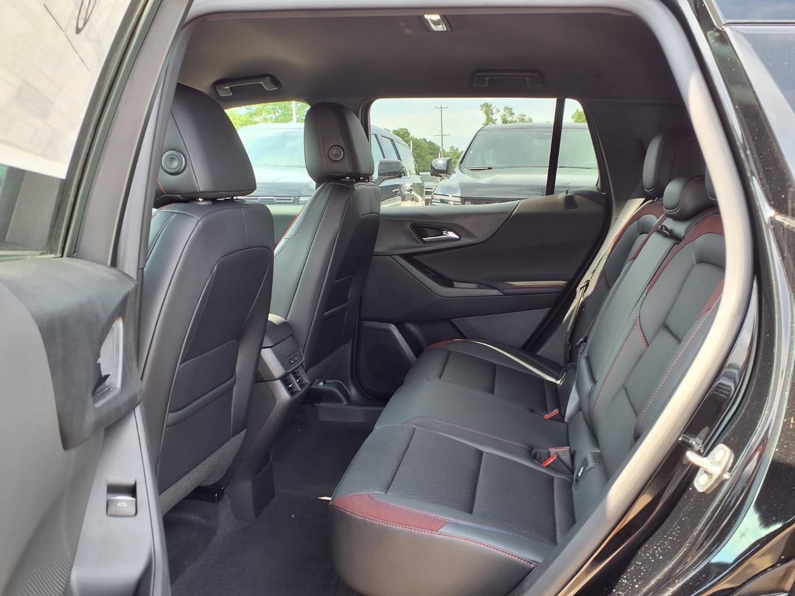 Thumbnail: 2026 Chevrolet Equinox - 10