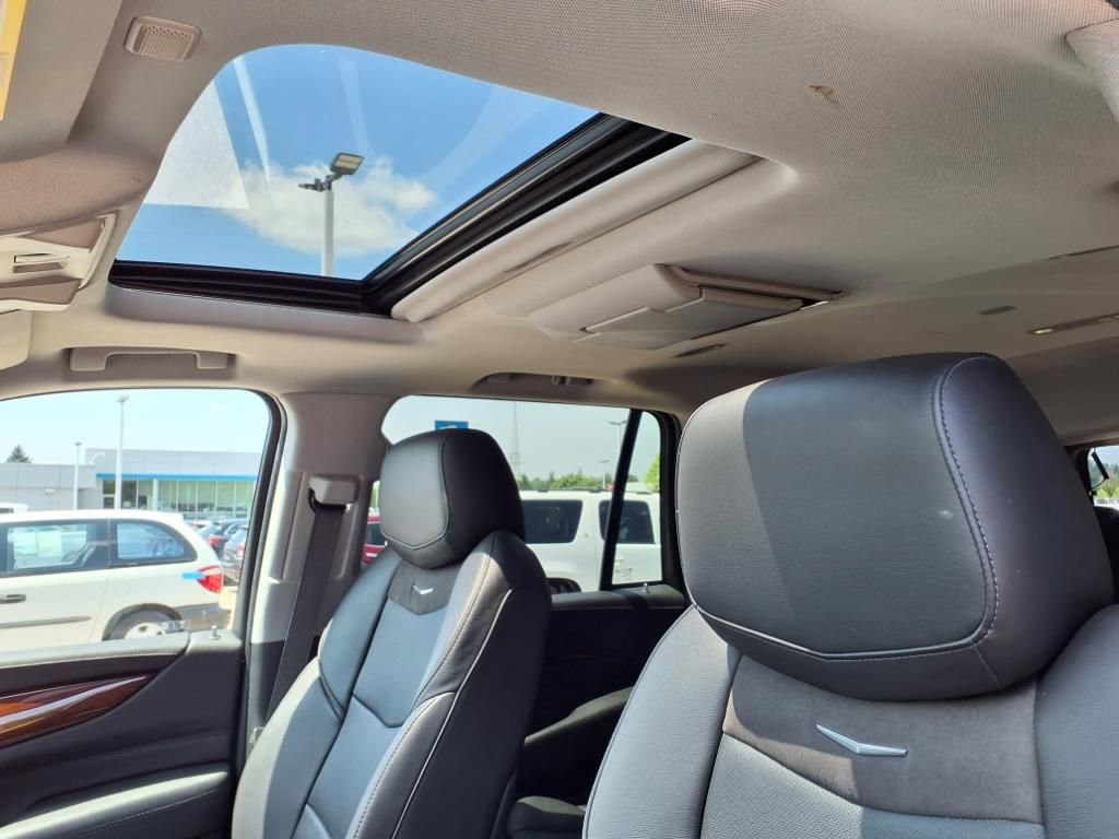 Thumbnail: 2016 Cadillac Escalade - 20