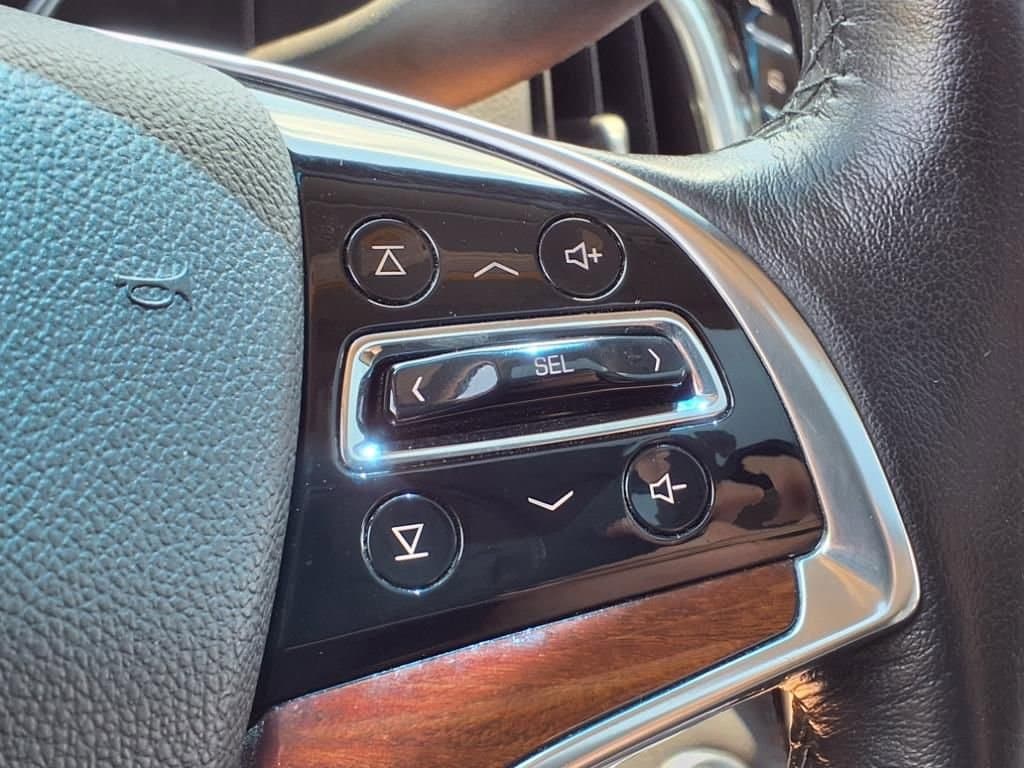 Thumbnail: 2016 Cadillac Escalade - 25
