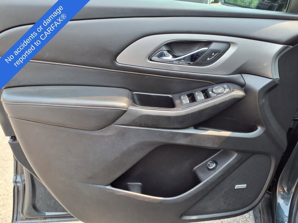 Thumbnail: 2018 Chevrolet Traverse - 15