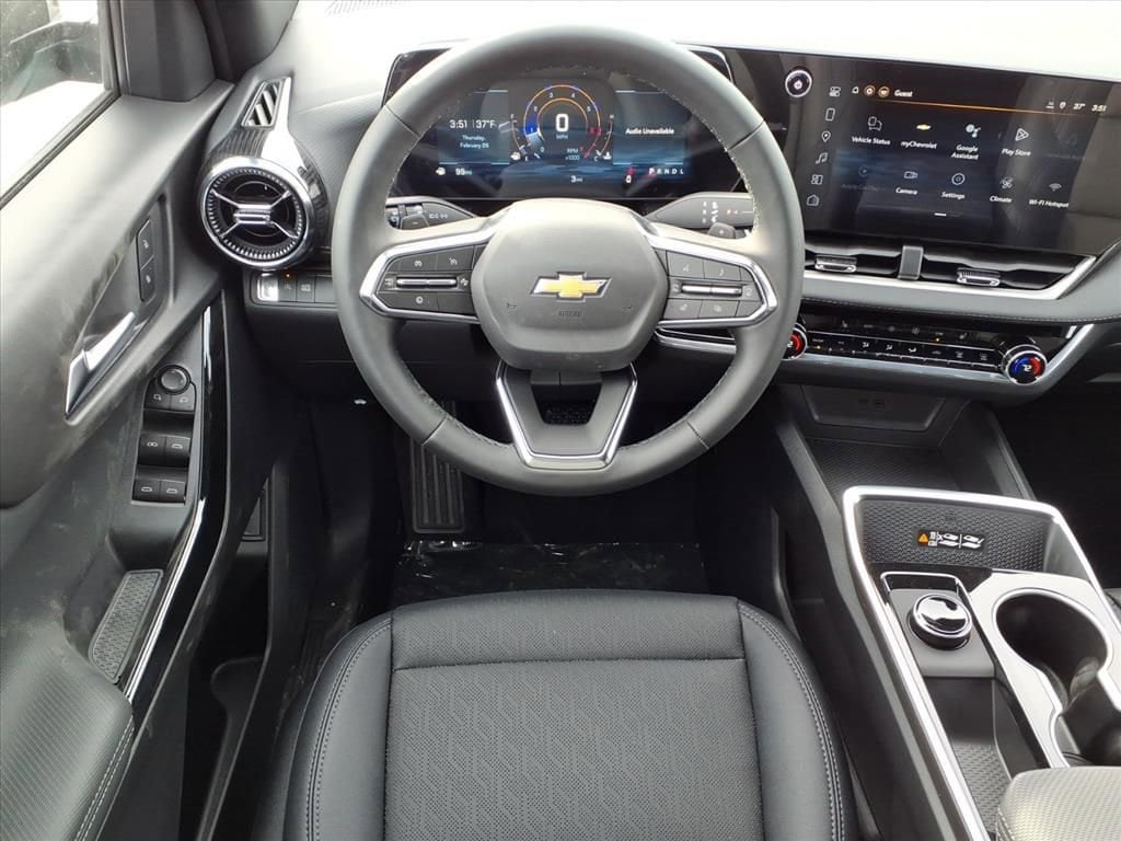 Thumbnail: 2026 Chevrolet Equinox - 10