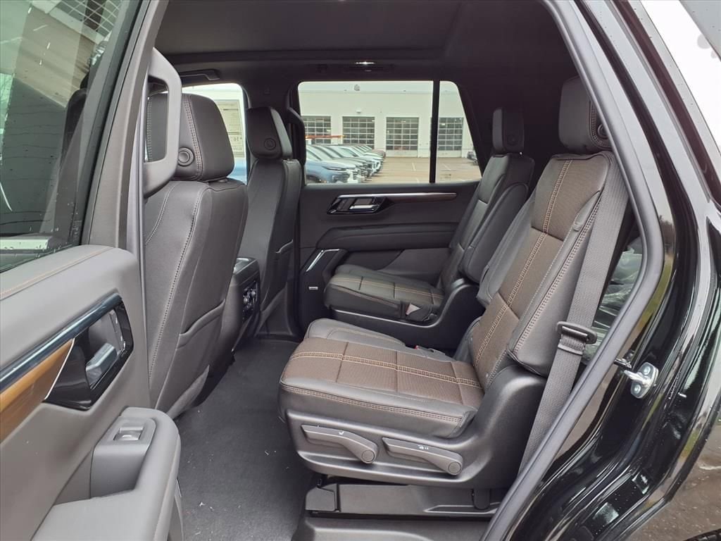 Thumbnail: 2026 Chevrolet Tahoe - 8