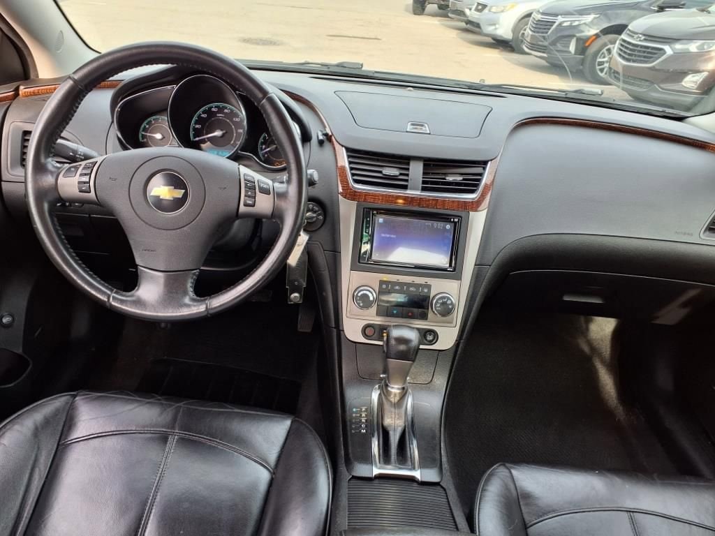 2011 Chevrolet Malibu LTZ 7