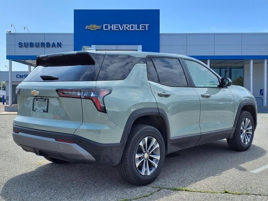 Thumbnail: 2026 Chevrolet Equinox - 4