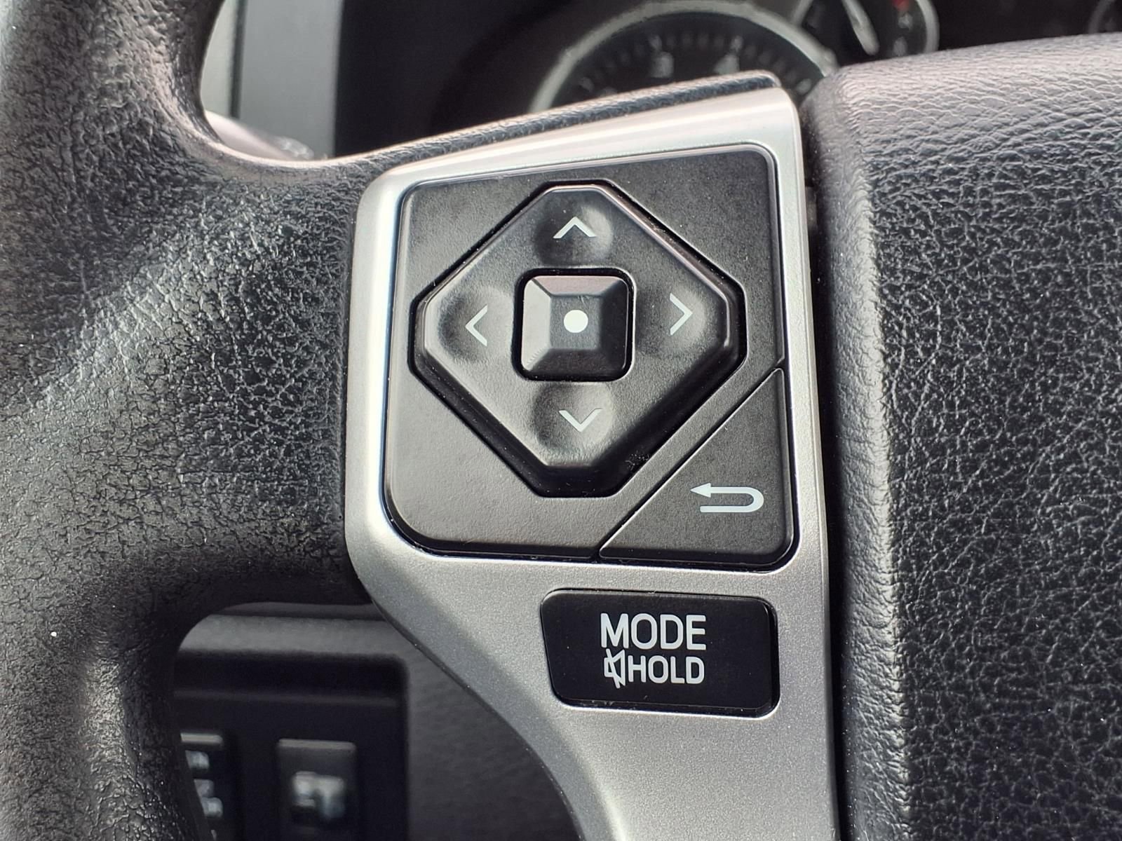 Thumbnail: 2015 Toyota Tundra - 29