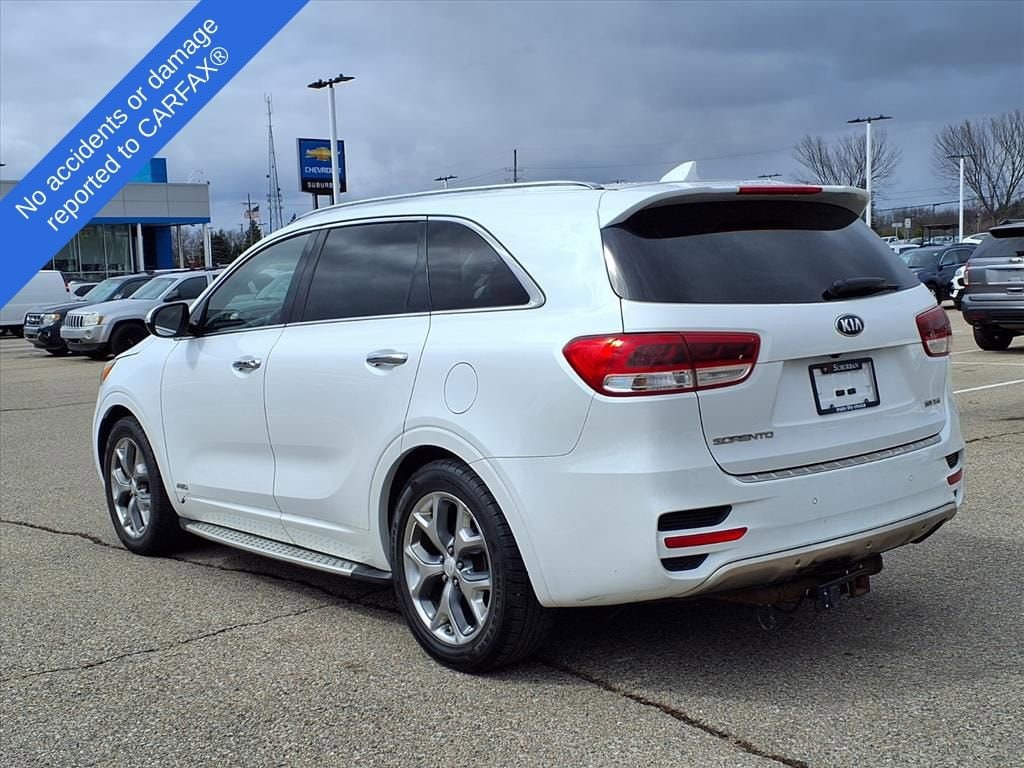 Thumbnail: 2016 Kia Sorento - 8