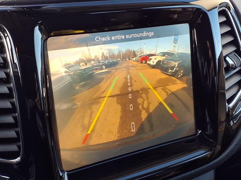 Thumbnail: 2020 Jeep Compass - 23