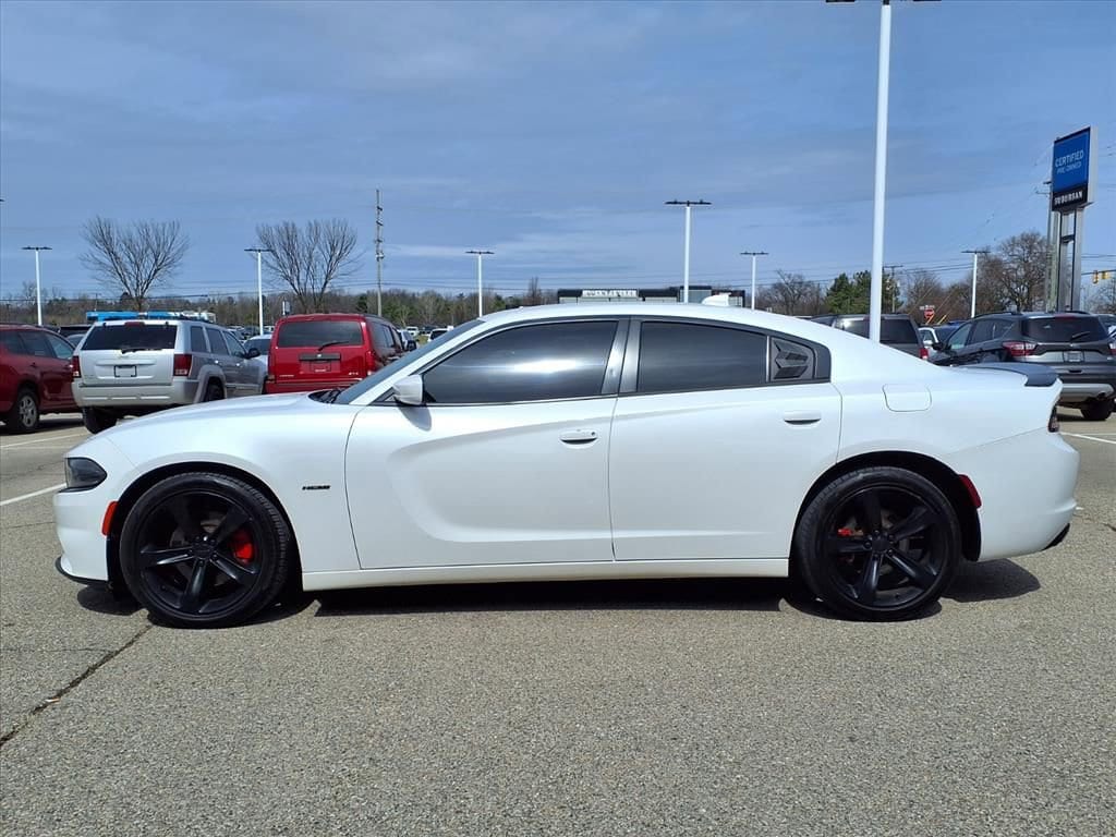 Thumbnail: 2016 Dodge Charger - 8