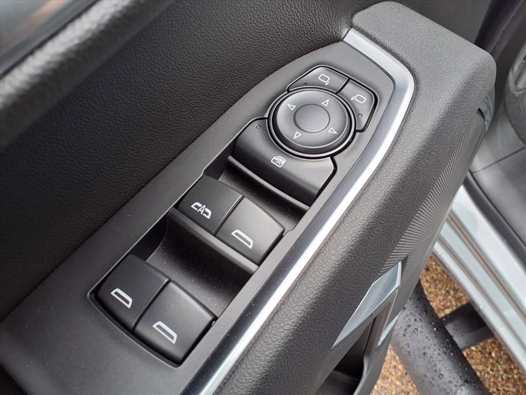 Thumbnail: 2026 Chevrolet Silverado 1500 - 13