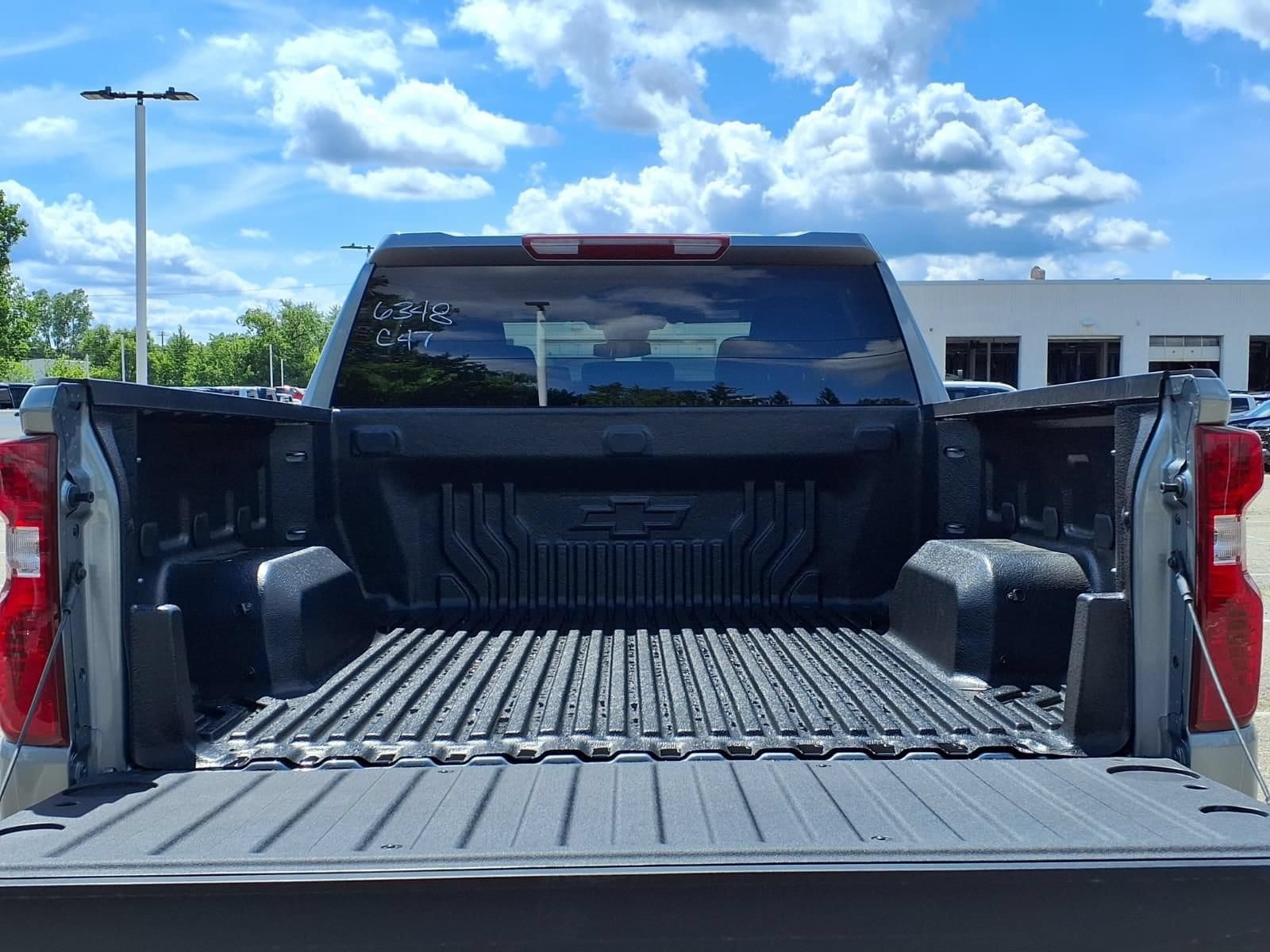 2026 Chevrolet Silverado 1500 LT - Photo 8