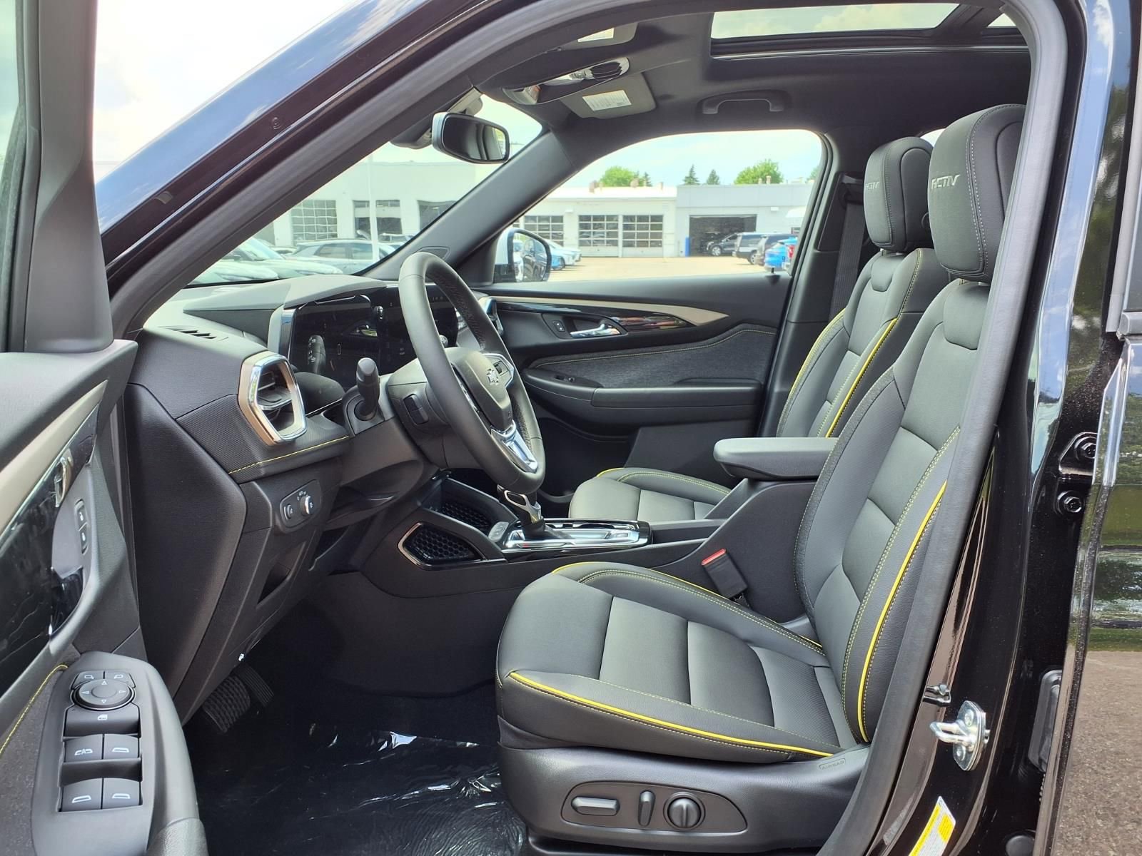 Thumbnail: 2026 Chevrolet TrailBlazer - 13