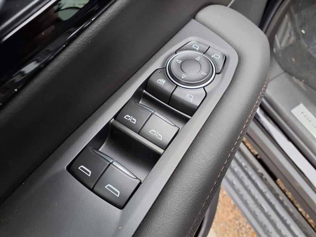 Thumbnail: 2026 Chevrolet Tahoe - 12